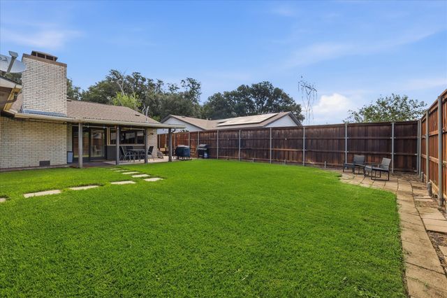 5108 Brandenburg Lane, The Colony, TX 75056