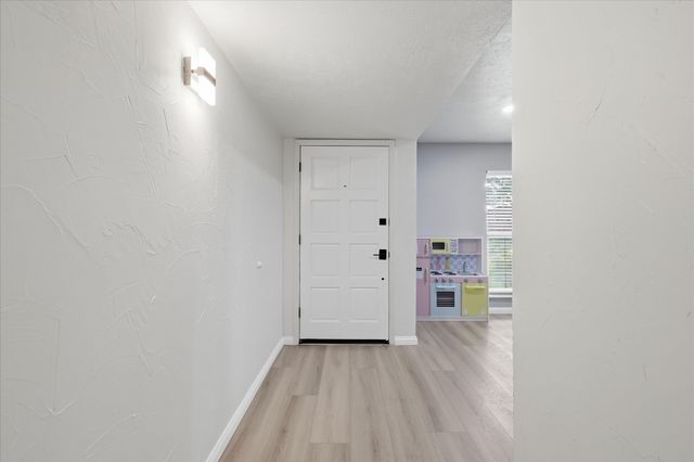 5108 Brandenburg Lane, The Colony, TX 75056