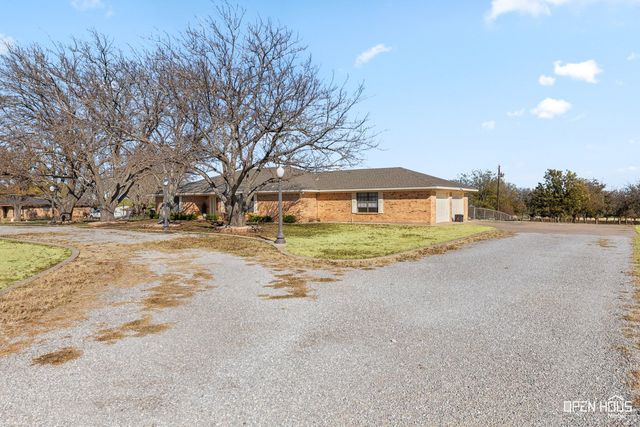 12445 Hwy 148 Highway, Henrietta, TX 76365