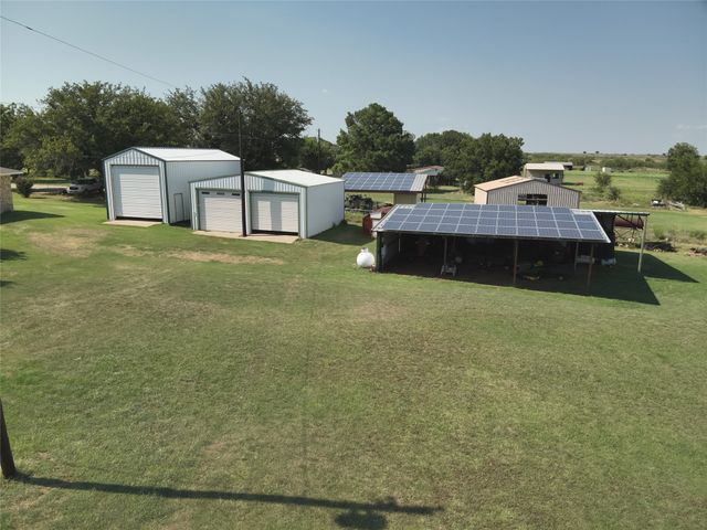 12445 Hwy 148 Highway, Henrietta, TX 76365