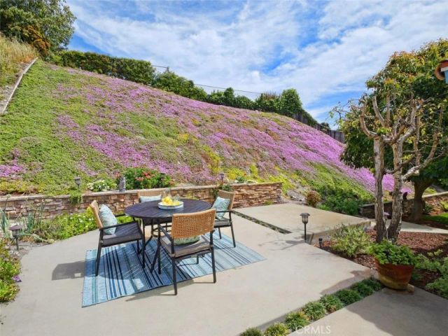 29444 Stonecrest Road, Rancho Palos Verdes, CA 90275