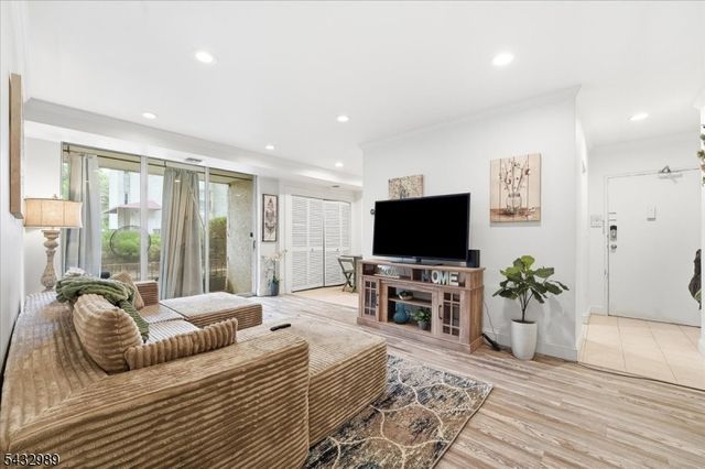456 River Rd, Nutley Twp., NJ 07110