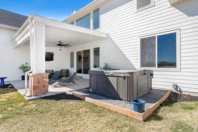 8538 N GOOSEBERRY DR, Eagle Mountain, UT 84005