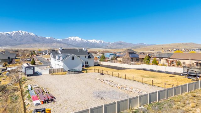 8538 N GOOSEBERRY DR, Eagle Mountain, UT 84005