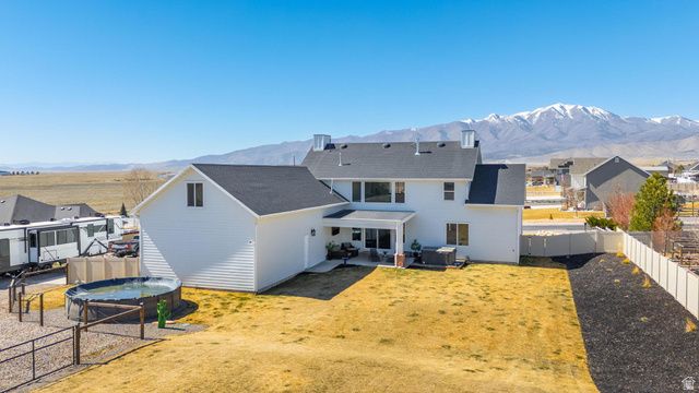 8538 N GOOSEBERRY DR, Eagle Mountain, UT 84005