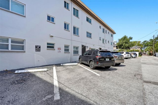 125 5TH AVENUE NE 210, St Petersburg, FL 33701