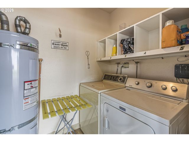 1521 9TH Ave, Longview, WA 98632