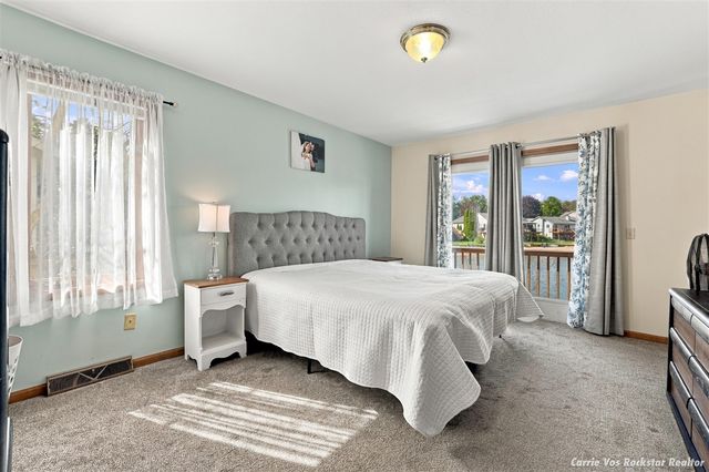 1515 Caprice Drive, Jenison, MI 49428