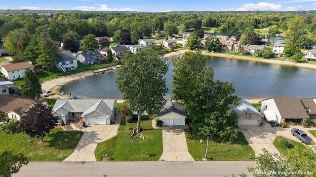1515 Caprice Drive, Jenison, MI 49428