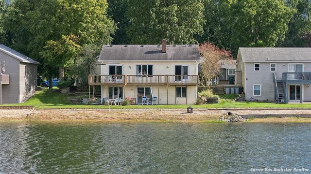 1515 Caprice Drive, Jenison, MI 49428