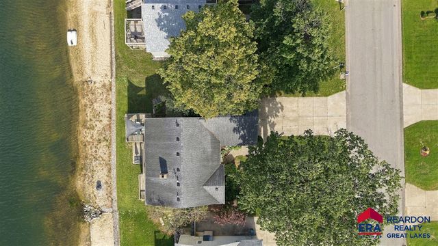 1515 Caprice Drive, Jenison, MI 49428