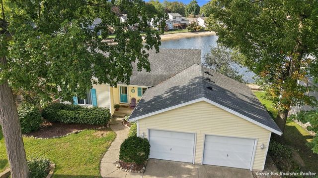 1515 Caprice Drive, Jenison, MI 49428