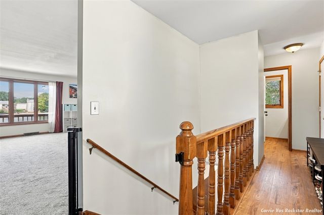 1515 Caprice Drive, Jenison, MI 49428