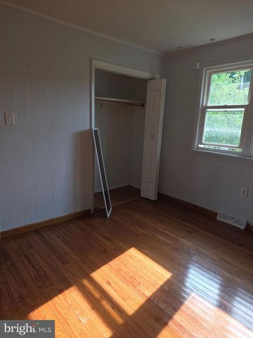 101 PARKVIEW AVE, Somerdale, NJ 08083