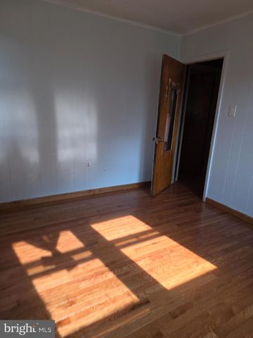 101 PARKVIEW AVE, Somerdale, NJ 08083