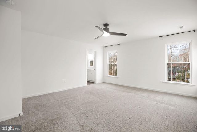 8399 INDEPENDENCE CIR, King George, VA 22485