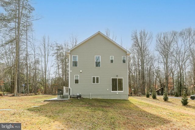 8399 INDEPENDENCE CIR, King George, VA 22485