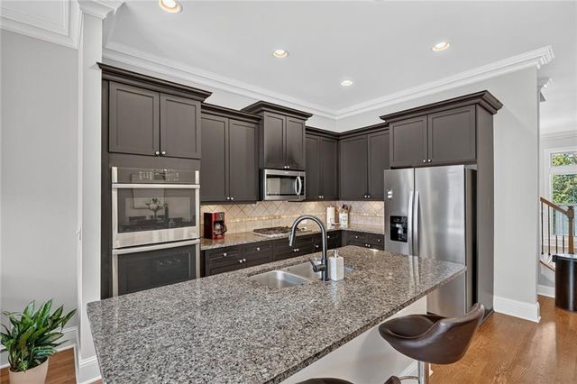 1738 Breyerton Drive NE, Atlanta, GA 30329