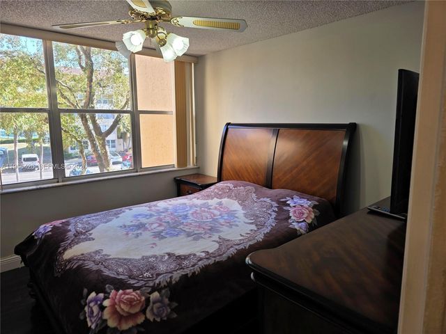 3771 Environ Blvd 348, Lauderhill, FL 33319