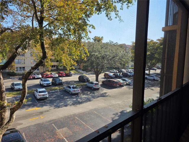 3771 Environ Blvd 348, Lauderhill, FL 33319