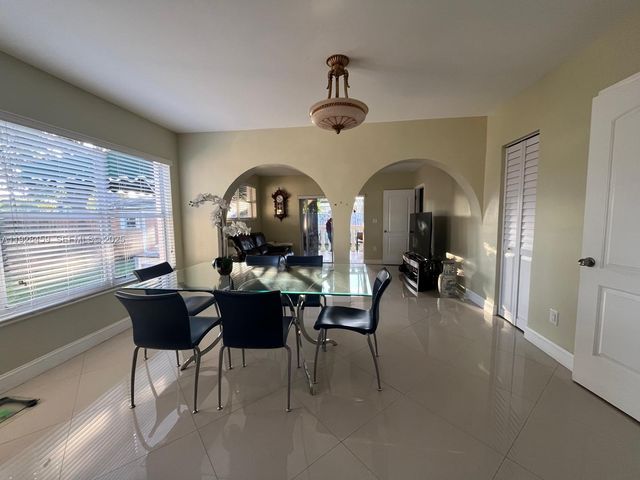 3520 SW 104th Ave -, Miami, FL 33165