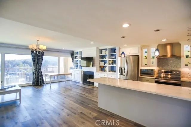 23922 De Ville Way C, Malibu, CA 90265