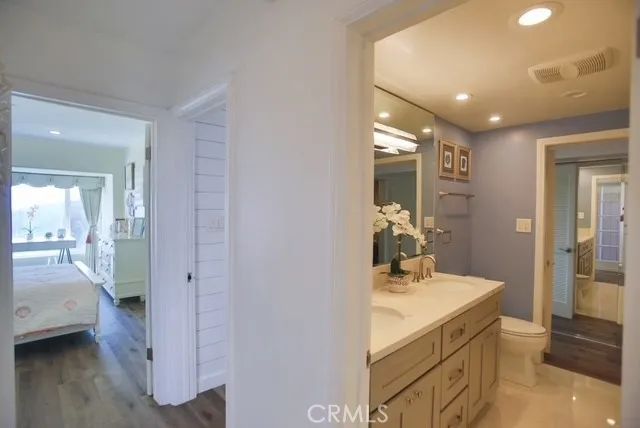 23922 De Ville Way C, Malibu, CA 90265