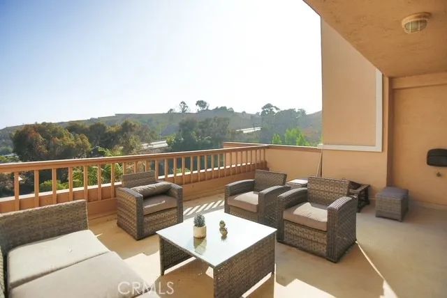 23922 De Ville Way C, Malibu, CA 90265