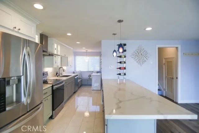 23922 De Ville Way C, Malibu, CA 90265