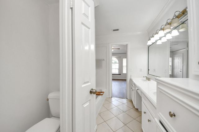 5515 Strack Road 122, Houston, TX 77069