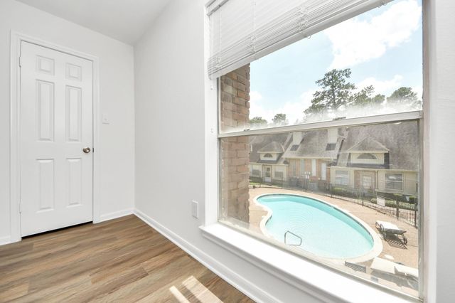 5515 Strack Road 122, Houston, TX 77069