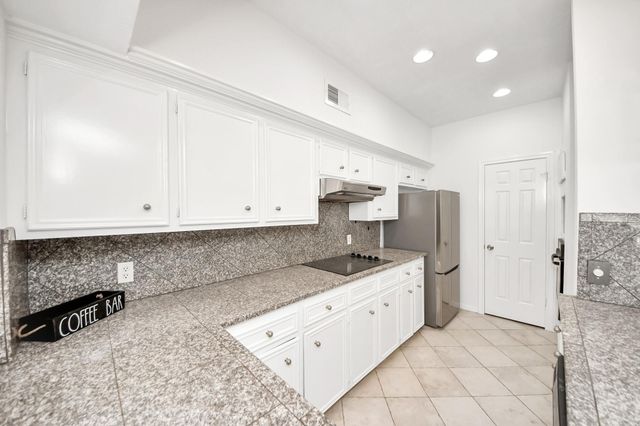 5515 Strack Road 122, Houston, TX 77069