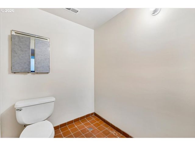 944 Se SHERRETT St, Portland, OR 97202