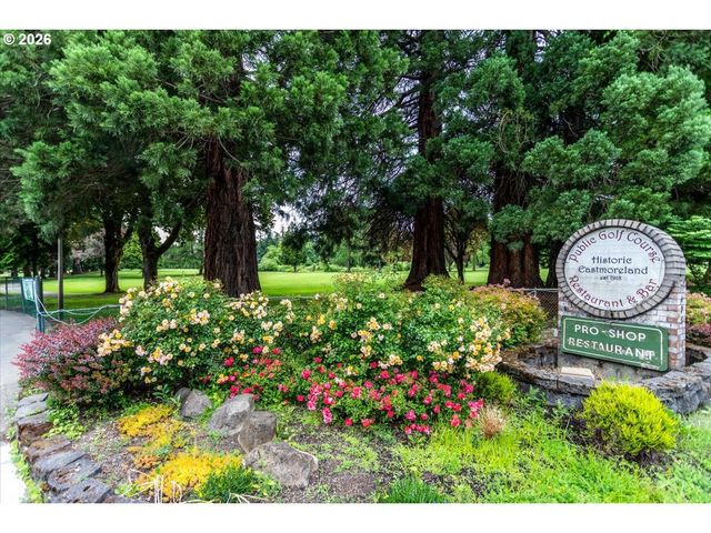 944 Se SHERRETT St, Portland, OR 97202