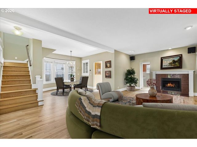 944 Se SHERRETT St, Portland, OR 97202