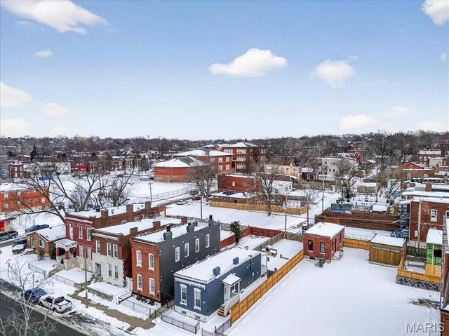 2843 Chippewa Street, St Louis, MO 63118