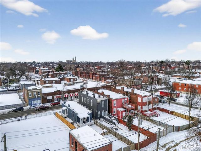 2843 Chippewa Street, St Louis, MO 63118