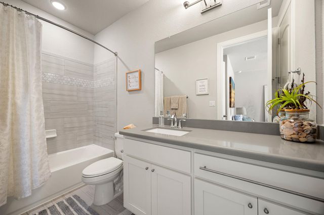 1533 Ferrari DR, Leander, TX 78641