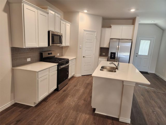 3517 Cribbing Trail, Aubrey, TX 76227
