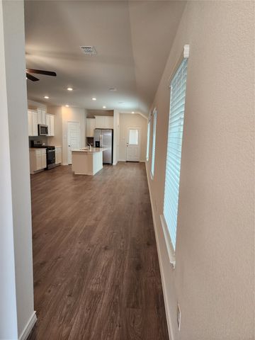 3517 Cribbing Trail, Aubrey, TX 76227