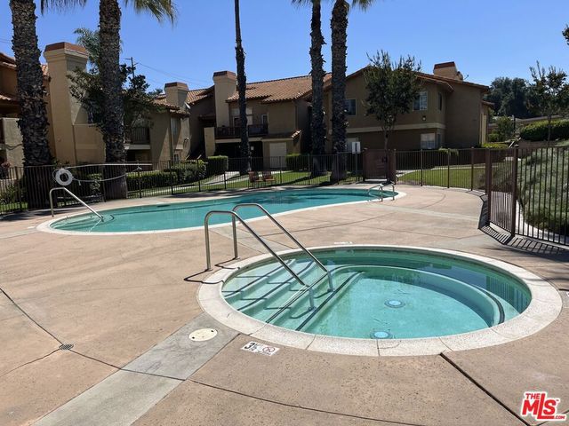 42140 Lyndie Lane 4, Temecula, CA 92591