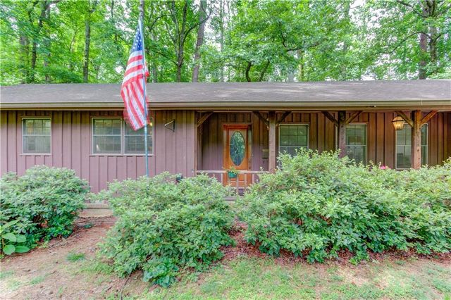 597 Beth Court SW, Lilburn, GA 30047