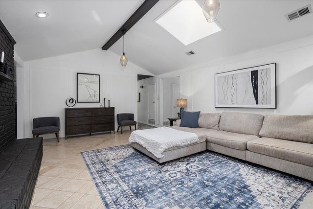 4915 Cross Creek Court, Arlington, TX 76017