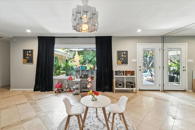 4915 Cross Creek Court, Arlington, TX 76017