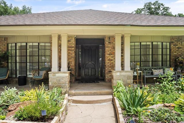 4915 Cross Creek Court, Arlington, TX 76017