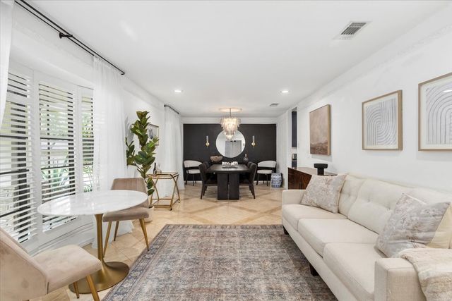 4915 Cross Creek Court, Arlington, TX 76017