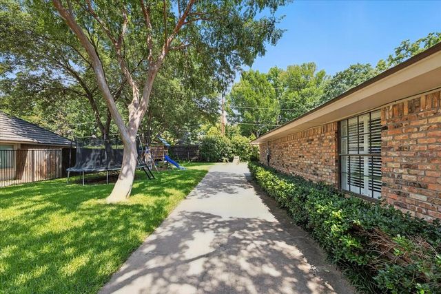 4915 Cross Creek Court, Arlington, TX 76017