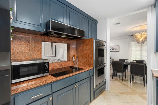 4915 Cross Creek Court, Arlington, TX 76017