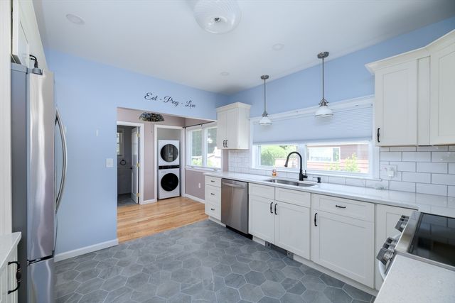 38 Eagle St, Ware, MA 01082