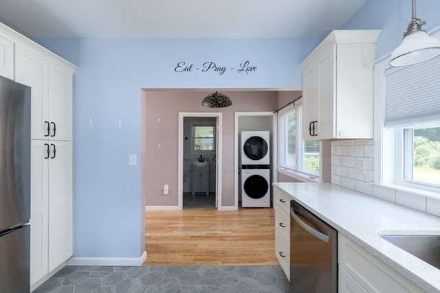 38 Eagle St, Ware, MA 01082
